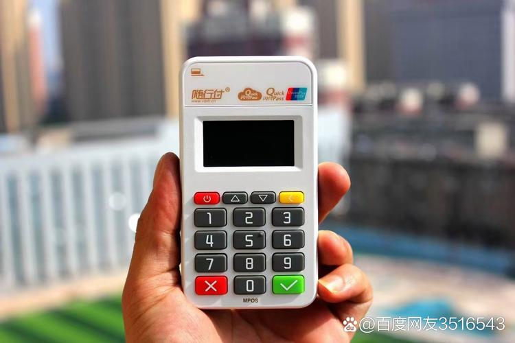 选择一 (突出核心矛盾):，> 真有零成本创业好商机？为何推荐？，选择二 (突出可行性):，> 零成本创业如何落地？好商机在哪？，选择三 (突出结果):，> 如何找到零成本的好创业商机？，选择四 (突出好奇心):，> 零成本创业好商机？揭秘其可行性。-图1