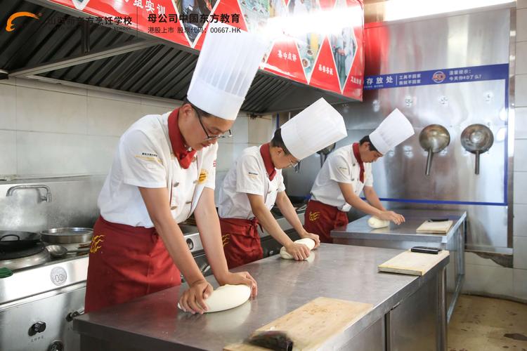 石家庄山西刀削面培训哪里好学？-图1