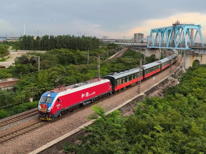 平顶山西到厦门火车有哪些车次？-图2