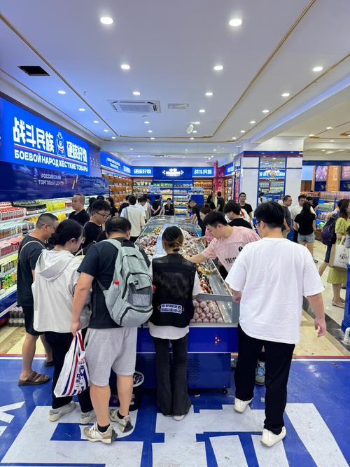 开进口零食店要投多少钱？-图1