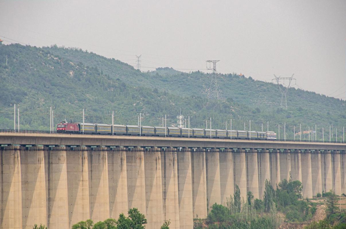 白河到平顶山西火车几点开？-图1