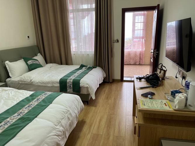 佛山西樵山山上为何有旅馆？-图3