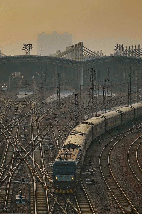 平顶山到郑州火车怎么坐？-图1