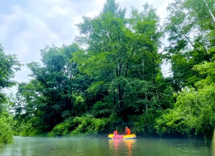 长白山西坡漂流哪个好-图2