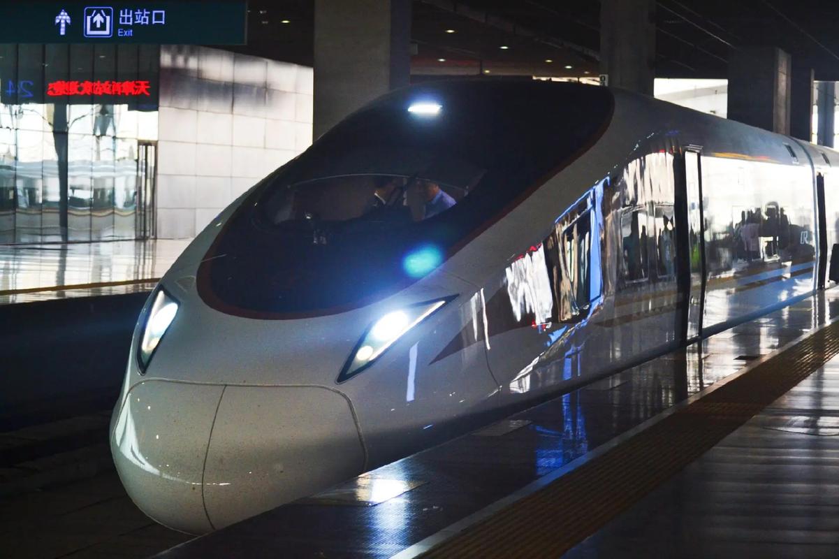 迁安至唐山西站的汽车-图3