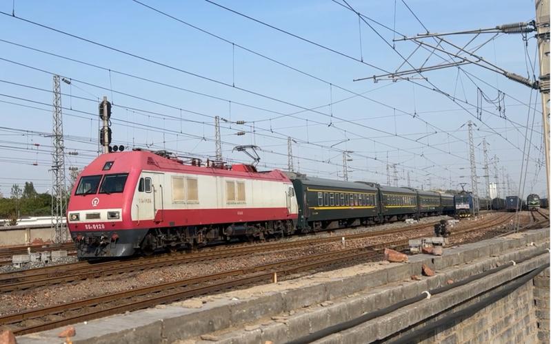 平顶山西到漯河火车时刻表是？-图2