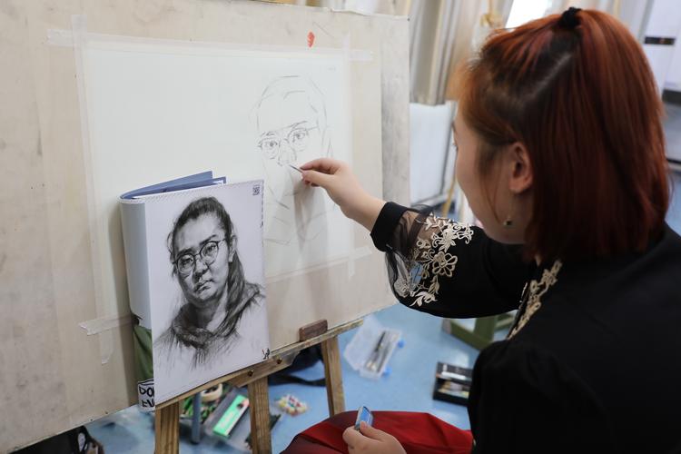 山西劳务派遣美术老师-图2