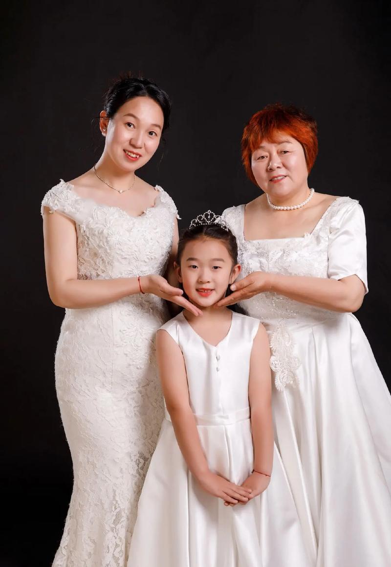 山西荣城教师祖孙三代，为何坚守讲台百年？-图1