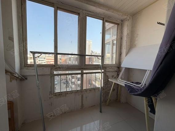 天津鞍山西道附近哪里能存档？-图1