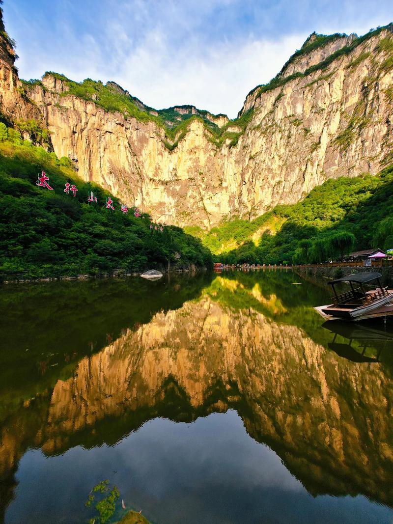 山西青龙峡风景区有何独特魅力？-图1