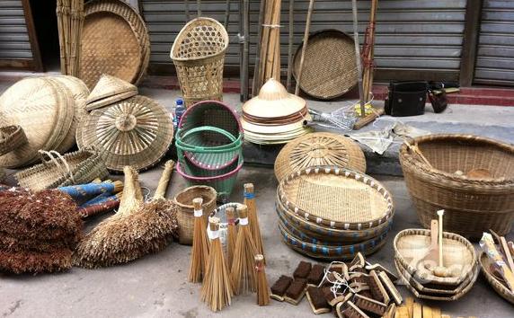 投资前年小本加盟，真能赚钱吗？-图1